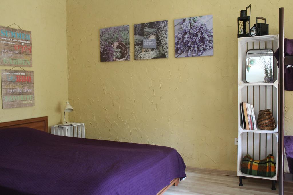 Apartment On Zaliznychna ลวีฟ ภายนอก รูปภาพ